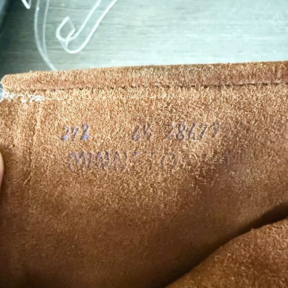 Minnetonka Fringe Ankle Moccasin in Brown Suede - Size 6.5 - Picture 8 of 8